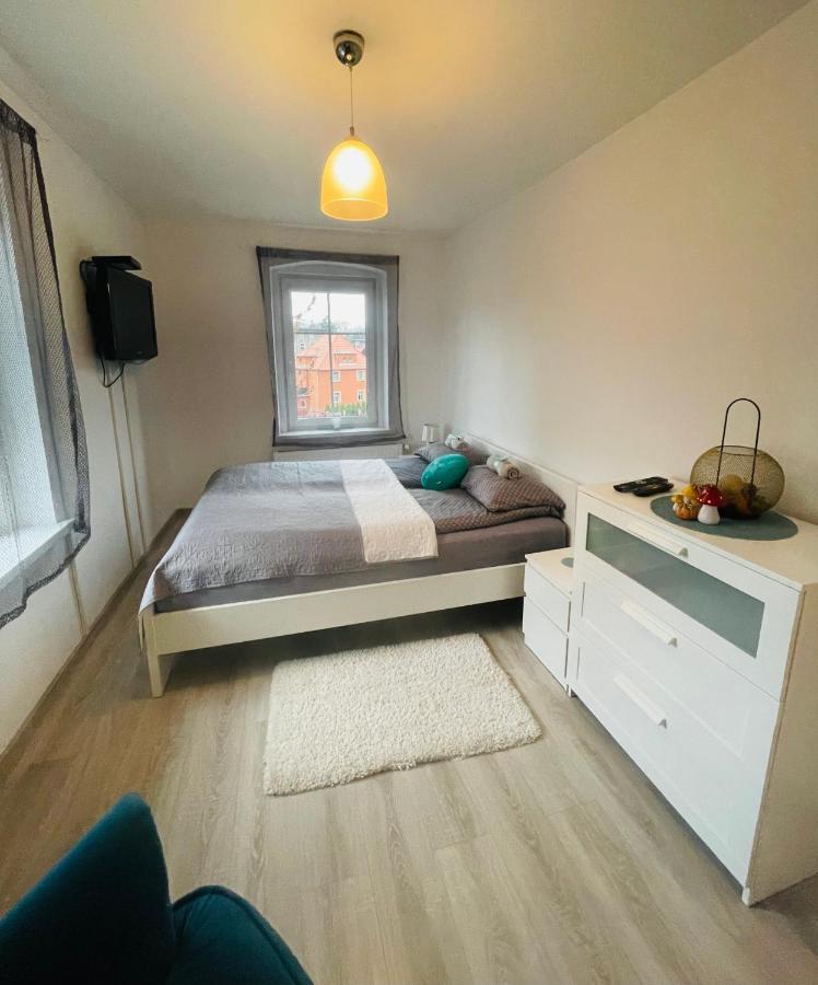 Apartament Oliwia Jelenia Góra Exterior foto